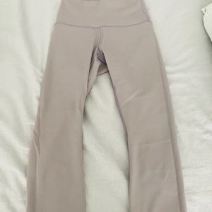Lululemon Wunder Under Crop sz 4 lavender